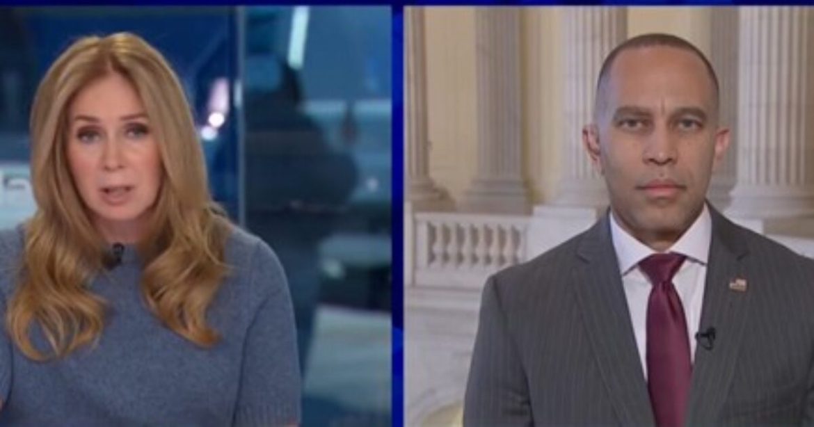 Backfire: Hakeem Jeffries Left Humilated on CNBC as Host Makes an Important Point That Completely Demolishes His Case for the Government Shutdown (VIDEO) Backfire: Hakeem Jeffries Left Humilated on CNBC as Host Makes an Important Point That Completely Demolishes His Case for the Government Shutdown (VIDEO)