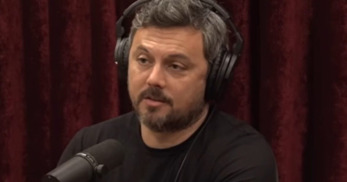 Documentary Filmmaker Predicts Trump Will Make a Major Announcement About UFOs (VIDEO)