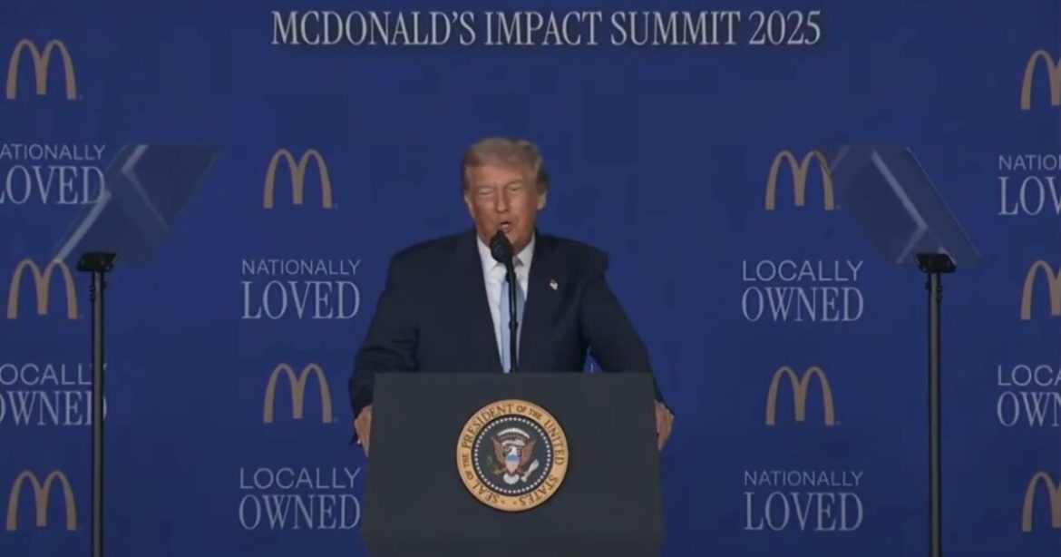 President Trump Roasts Kamala Harris at McDonald’s Impact Summit with Hilarious Joke About His Time as a McDonald’s Fry Cook (VIDEO)