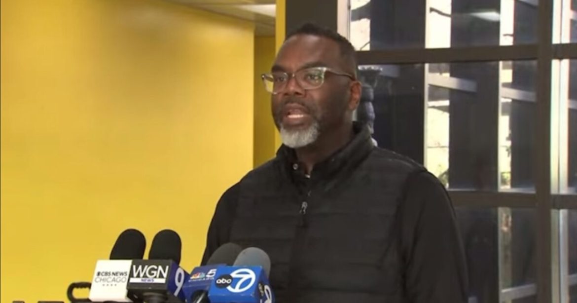 JUST IN: Chicago Shootings After Christmas Tree Lighting Ceremony Leave 8 Injured and One 14 Year Old Dead, Lawmaker Says 300 Juviniles were Rioting in Teen Takover – Trump Responds! (VIDEO)