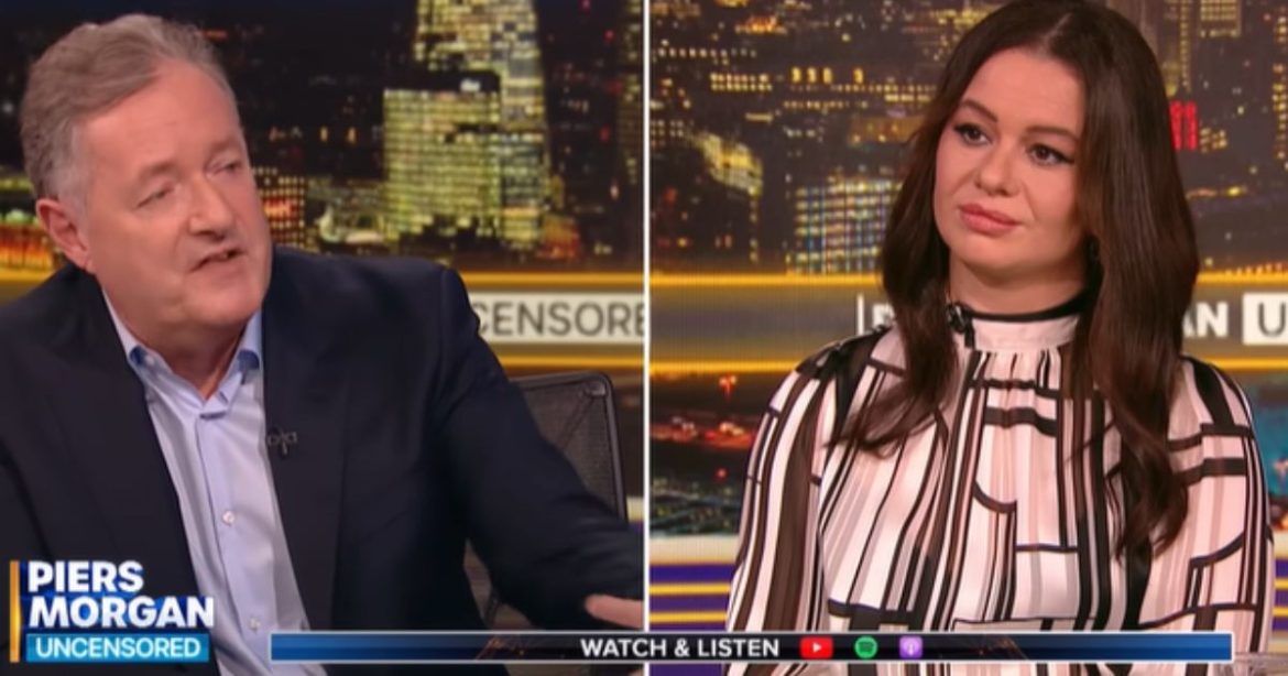 Dystopia: UK Woman Recalls Being Arrested by Multiple Officers for Hate Crime While She Was Naked, After Sending Harmless Text Message