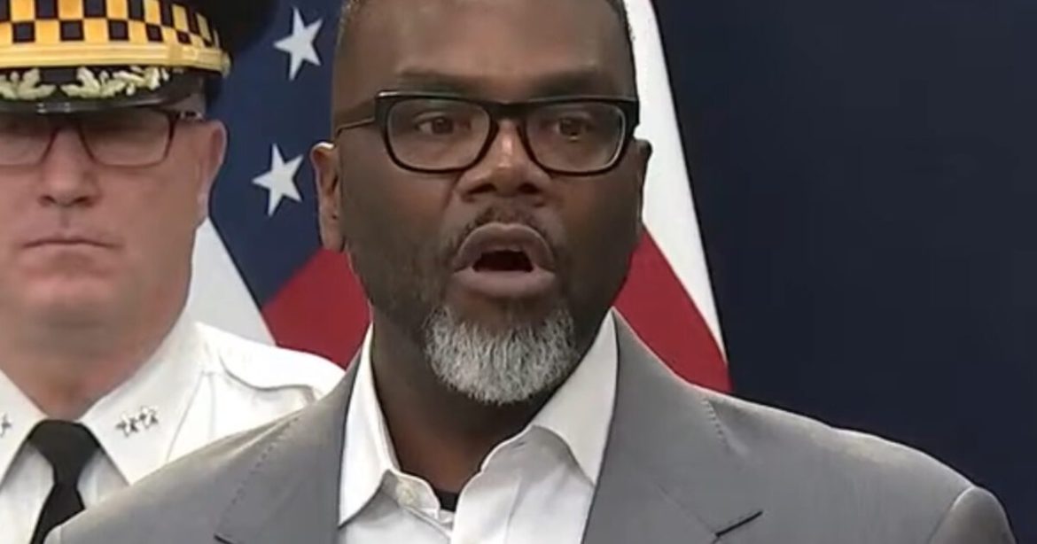 Chicago Reporter William Kelly Destroys a Petulant Mayor Brandon Johnson During Presser (Video)