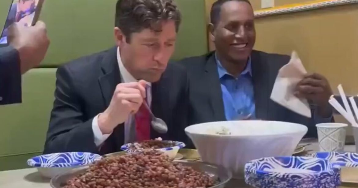 GOING VIRAL: Minneapolis Mayor Jacob Frey Tries Not to Puke as He Eats Somali Food (VIDEO)