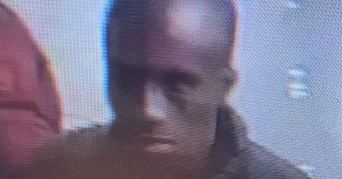 Malian Migrant with Deportation Order Arrested Over Mass Stabbing on Paris Metro