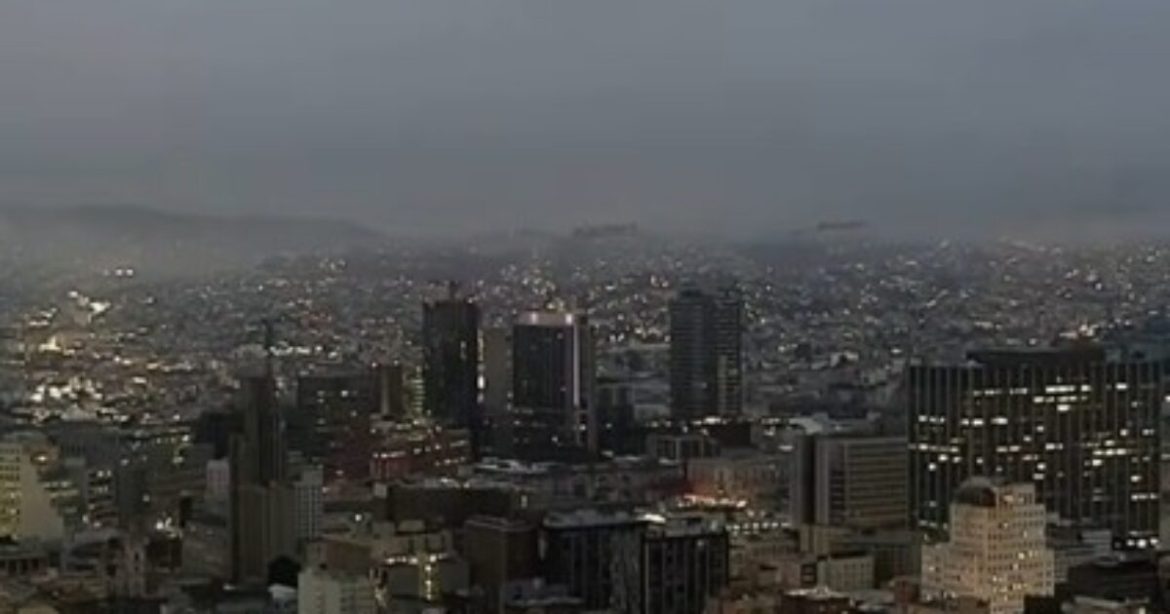 Far-Left San Francisco Plunged into Darkness as OVER 100,000 People Lose Power and Self-Driving Cars Stall in The Streets (VIDEOS)