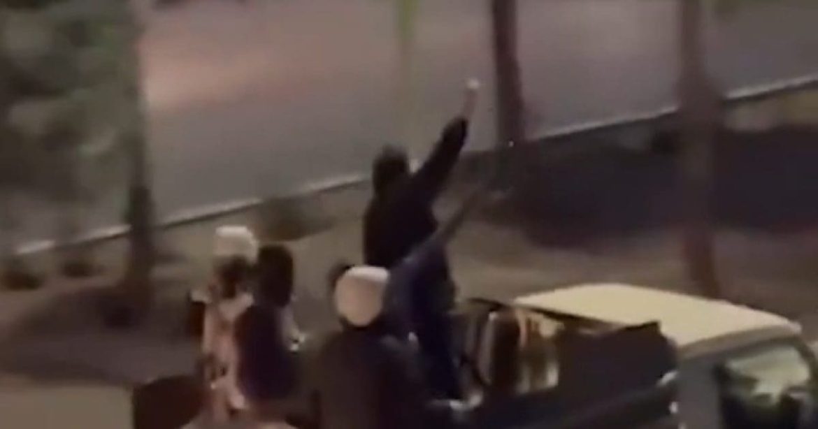 The Iranian People Fight Back As the Murderous Islamic Regime Begins Killing Innocents