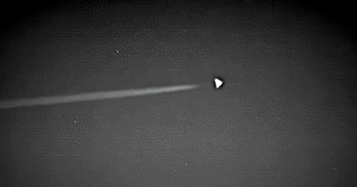 THE ‘DORITOS’: Independent Explorer Registers Mysterious UFO-Shaped Aircraft Above Area 51 (VIDEOS)