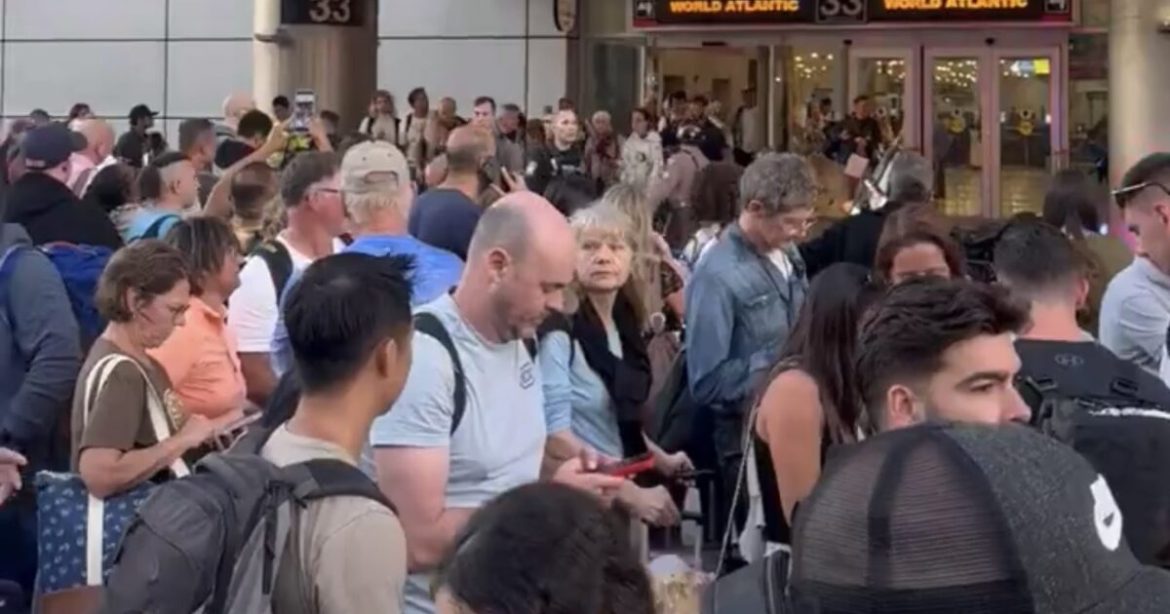 DEVELOPING: Miami Airport Evacuated as Bomb Squad Called in for Suspicious Package (VIDEO)