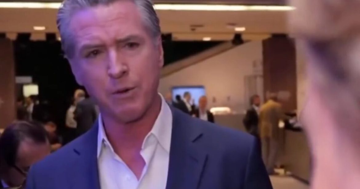 “I Should Have Brought a Bunch of Knee Pads!” – Newsom Has UNHINGED Meltdown Over President Trump at Davos (VIDEO)