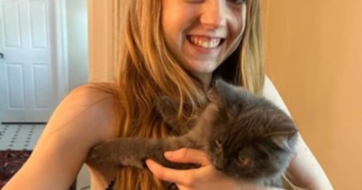 Young Woman Set Ablaze on Chicago Train by Man Who Was Arrested 72 TIMES Breaks Her Silence as She is Released from the Hospital