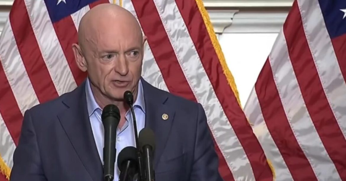 BREAKING: Judge Blocks Hegseth’s Bid to Demote Democrat Senator Mark Kelly Over His ‘Seditious’ Video Urging Service Members to Defy Trump’s Orders