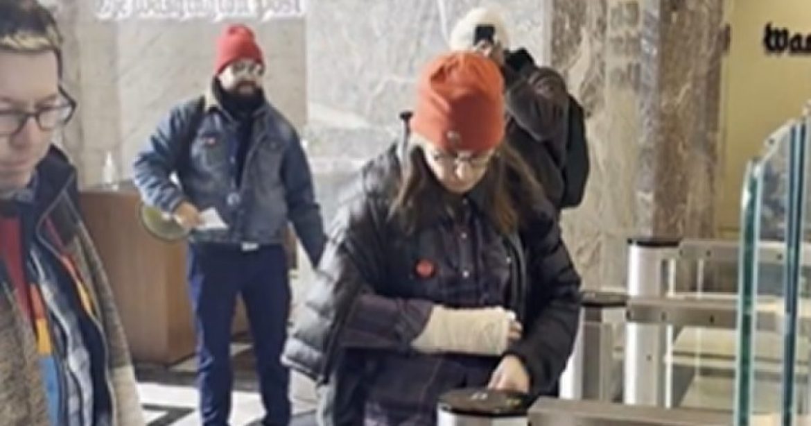 Fired Washington Post Staffers Try to Enter Building in Protest, Only to Find They’ve Already Been Locked Out (VIDEO)