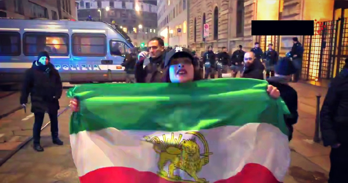 Trump-Supporting Iranian Diaspora Face Off With Italian Leftists Protesting the Strikes in Front of the US Embassy in Milan