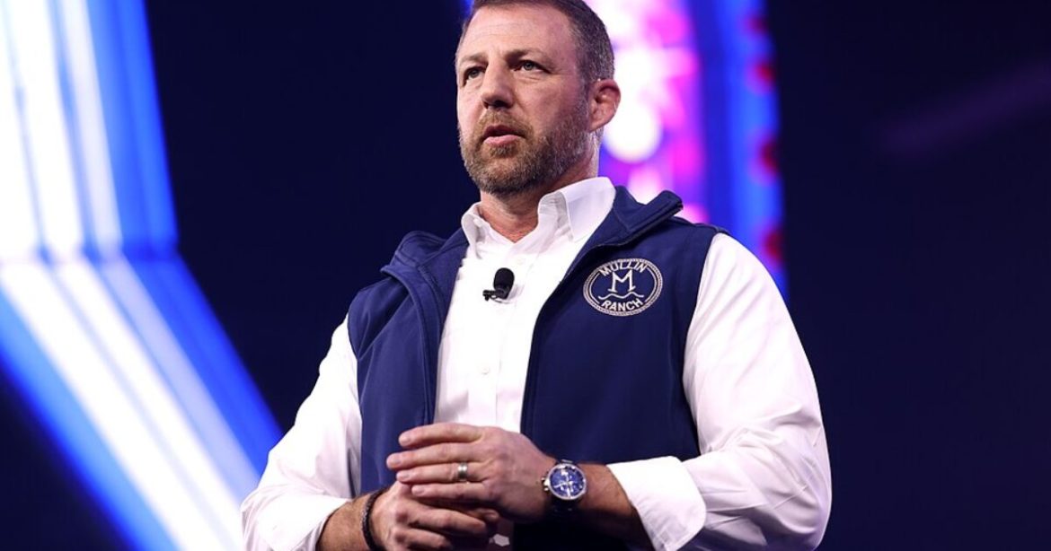 Senate Committee Narrowly Advances Markwayne Mullin’s DHS Nomination with Help from Democrat