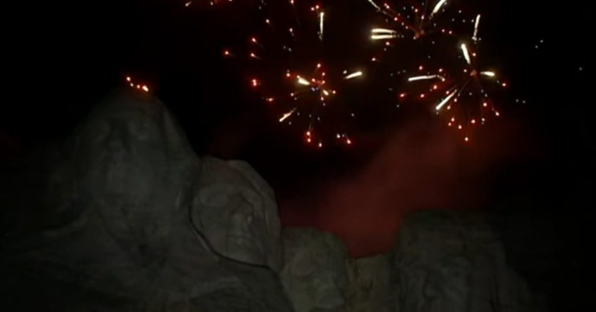 GREAT NEWS: National Park Service Announces Fireworks Returning to Mount Rushmore for Independence Day