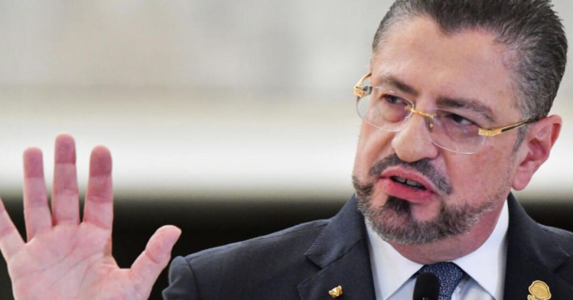 Costa Rican President Rodrigo Chaves stated that he does not recognize the Government of Cuba as legitimate and announced the closure of his embassy in Havana