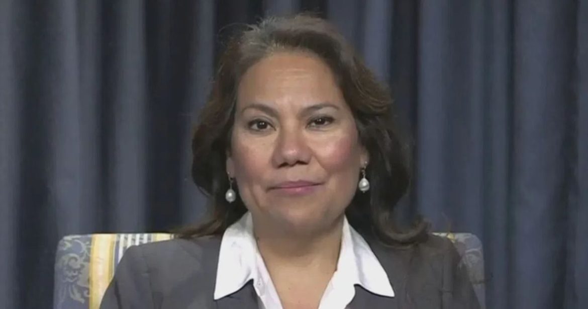 SHOCKING: Democrat Texas Rep. Veronica Escobar’s Staffer Caught Posing as Attorney 11 TIMES to Sneak Cell Phones into ICE Detention Facilities – Permanently BANNED After Security Breach