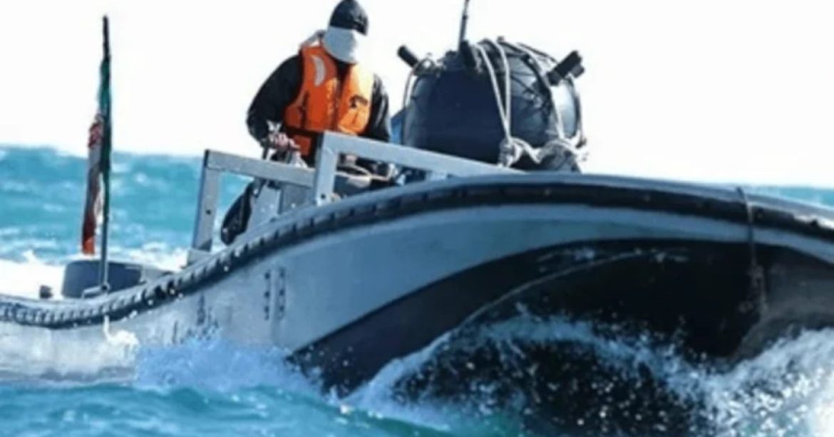 Strait of Hormuz: Why Iran’s Small Speed Boats Are Difficult to Defend Against