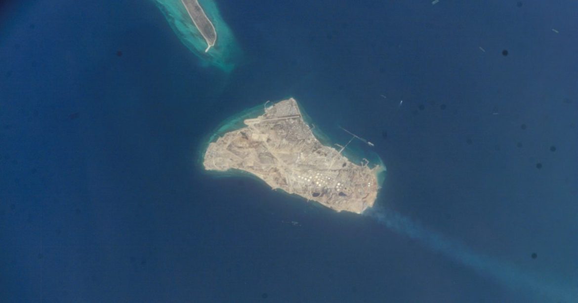 U.S. Unleashes Precision Strikes on Iran’s Critical Kharg Island