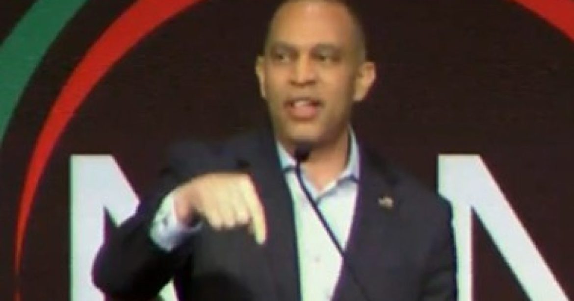 Hakeem Jeffries Reveals the Next Trump Admin. Target on Dems’ Hit List Following Firings of Kristi Noem and Pam Bondi (VIDEO)