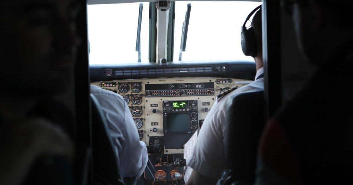 Two Pilots Caught Meowing and Barking Over Radio at Reagan National — Air Traffic Controller Called Them Out: “You Guys, You Need to be Professional”