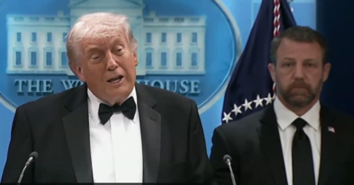 Trump Confirms a Secret Service Agent Was Shot at White House Correspondents’ Dinner (VIDEO)