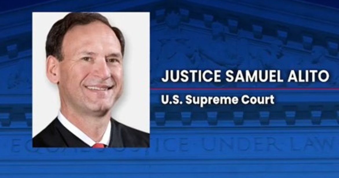 Justice Samuel Alito Humiliates Leftist Lawyer With One Brilliant Question After He Asserts That Trump Ended TPS For Migrants For Racial Reasons (AUDIO)