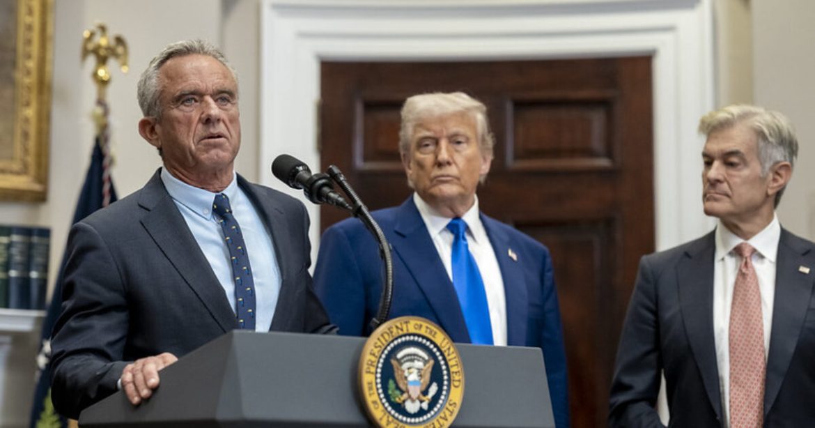 RFK Jr. Blasts CIA for “Illegal” Cover Up of Uncle JFK’s Assassination Files – “There’s Something They Don’t Want the Public to Read”
