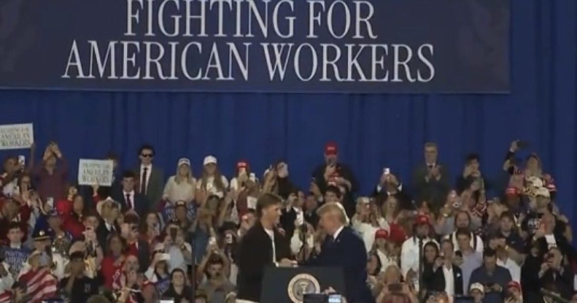 (VIDEO) Giants Quarterback Jaxson Dart Comes Out as Trump Supporter Opening Rockland Community College Trump Rally – Crowd Chants “USA” as Trump Enters