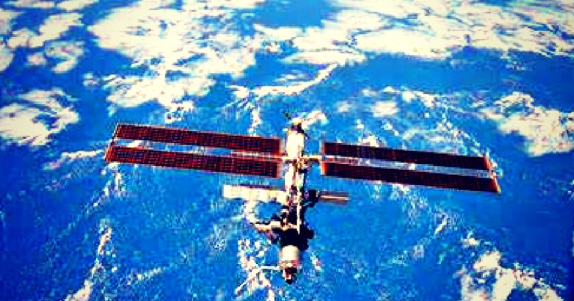Air Leak on International Space Station Triggers Evacuation Protocol – Astronauts Shelter in Dragon Capsule While Russian Cosmonauts Work To Seal Microscopic Structural Fractures